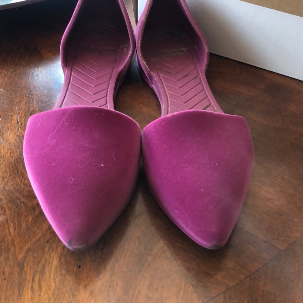 Native flat shoes